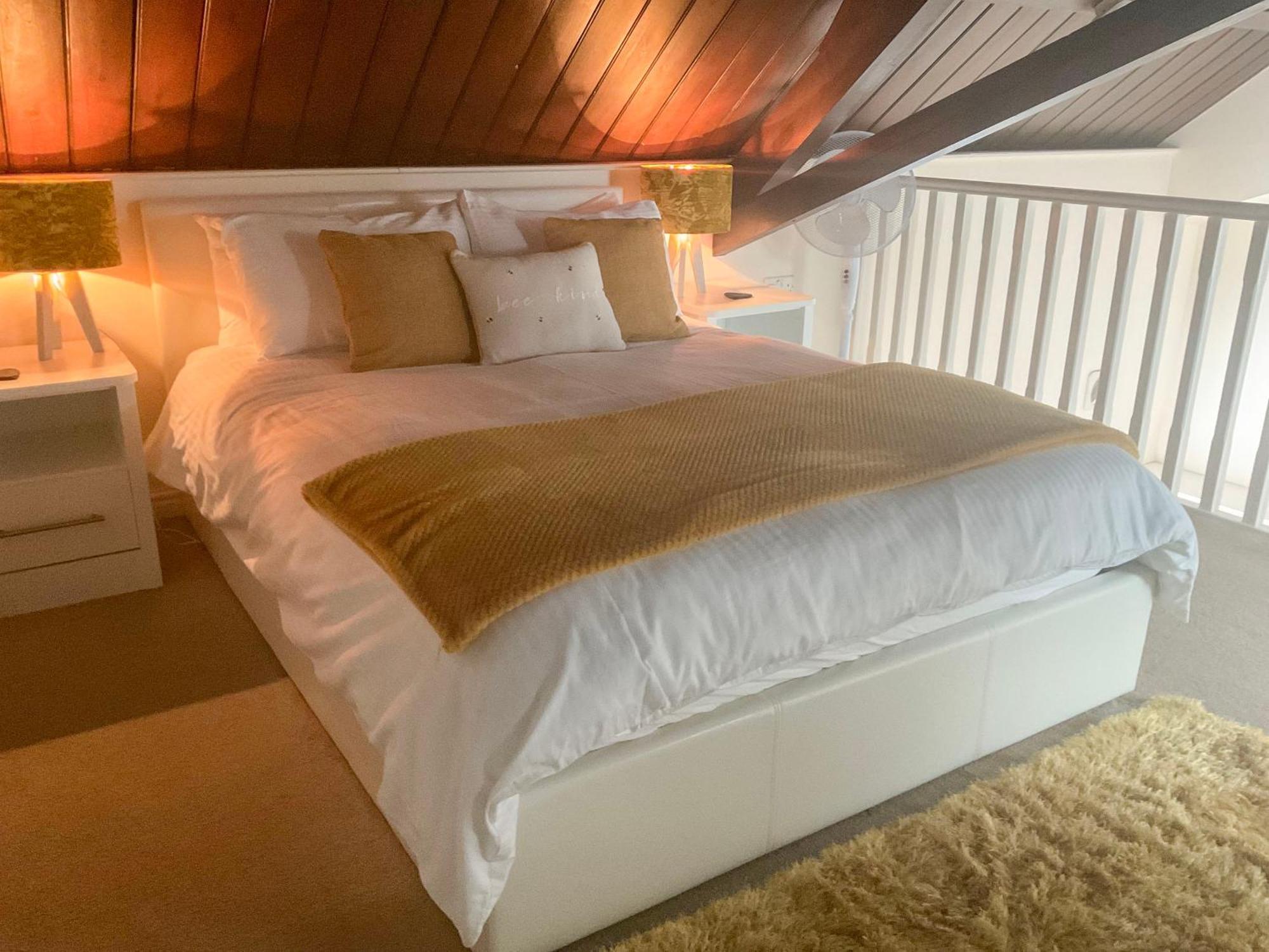 Robins Nest Villa Edwinstowe Bagian luar foto