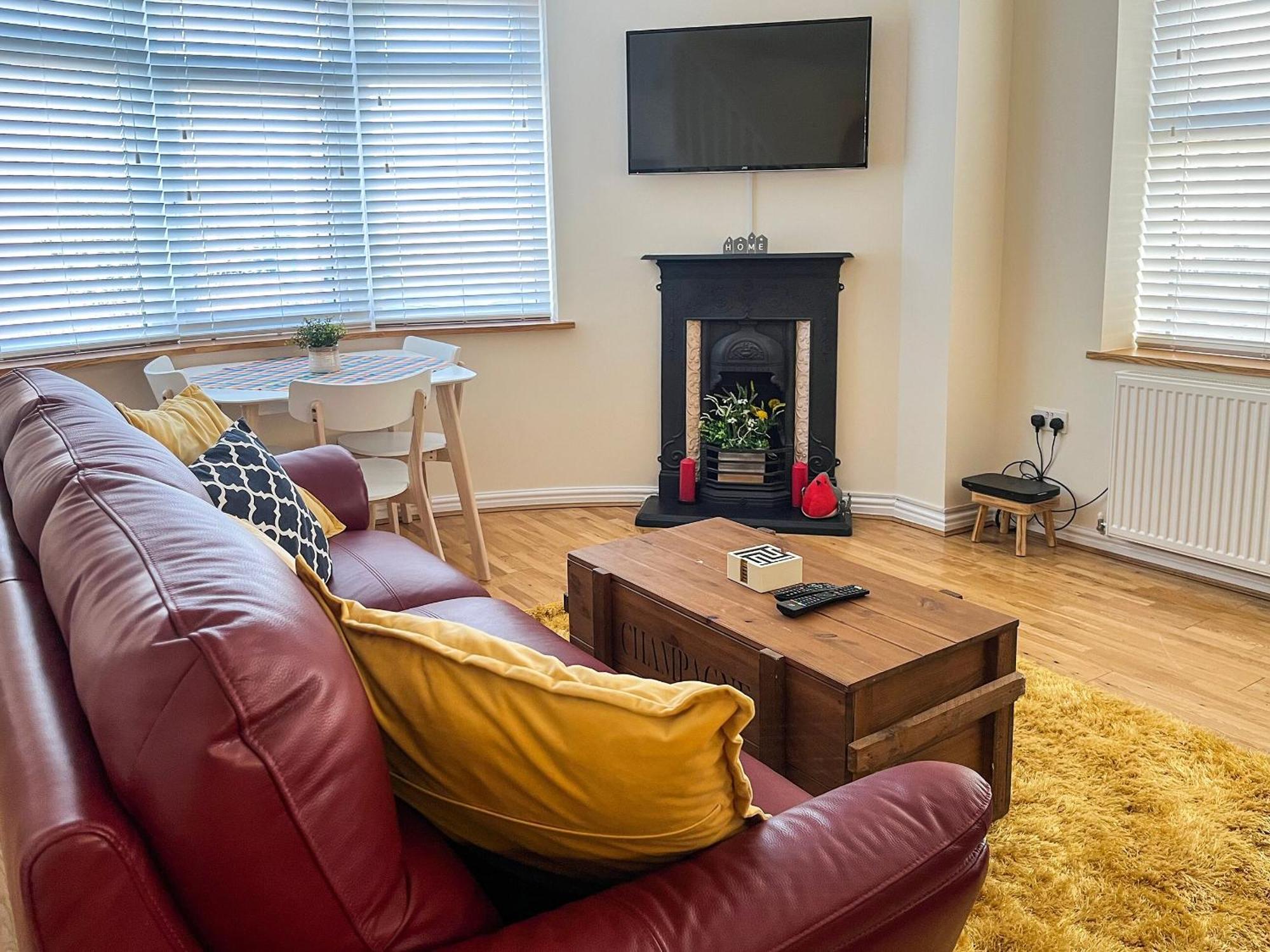 Robins Nest Villa Edwinstowe Bagian luar foto